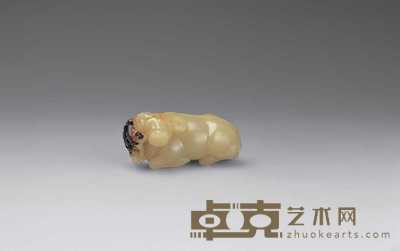 清 黄玉卧牛麒麟 长7.2cm；宽3.5cm